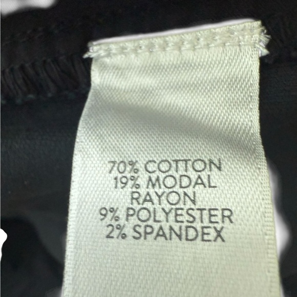 J. Jill Black Velvet Ankle Cropped Pants Sise 10P - Picture 7 of 9